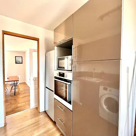 Sejour Pratique Et Confortable Apartman